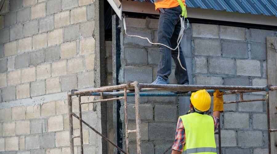 Expert Emergency Roof Repairs services in New Carlisle, IN